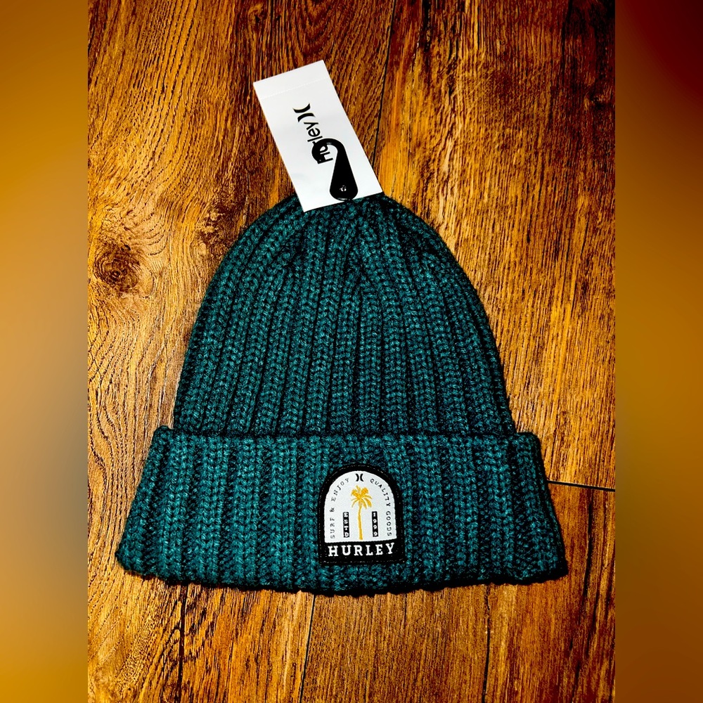NWT Men’s One Size Green Hurley Palm Patch Beanie.